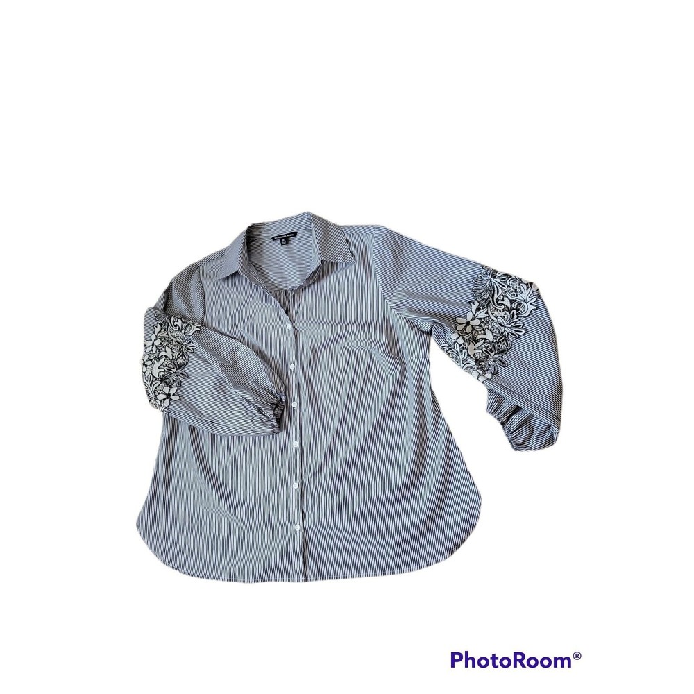 Zac & Rachel Black & Gray Stripe Button Down Long Sleeve W/Lace At Elbow Top 2X